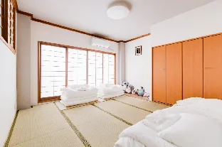 LW-DOTONBORI Shinsaibashi 300m, 3 mins Nippombashi