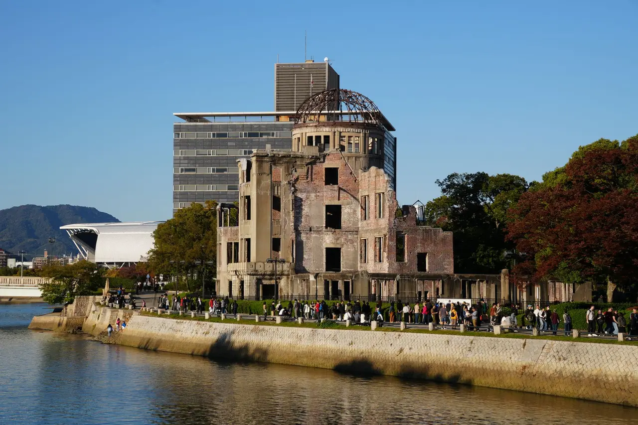 hiroshima Peace Memorial Park Without Rushing It — Emma Roams