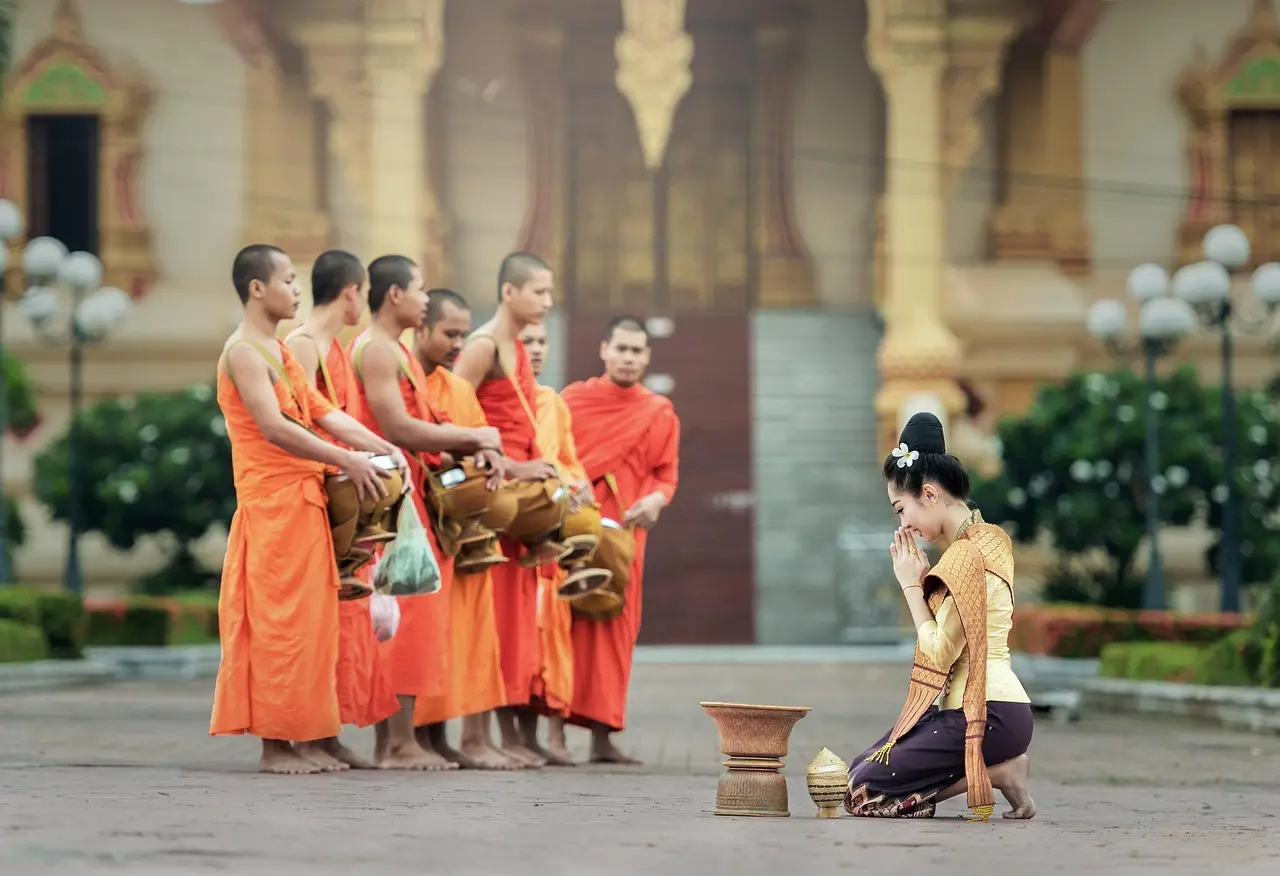 Bangkok street scene — Emma Roams